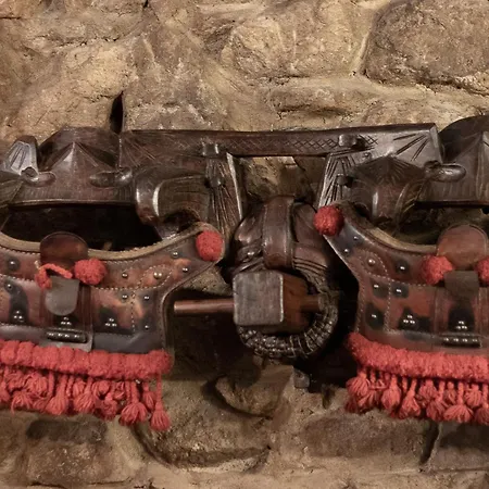 Kır Evi Caserio Urikosolo